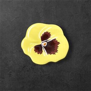 Vintage Avon Pansy brooch- yellow ceramic floral pin